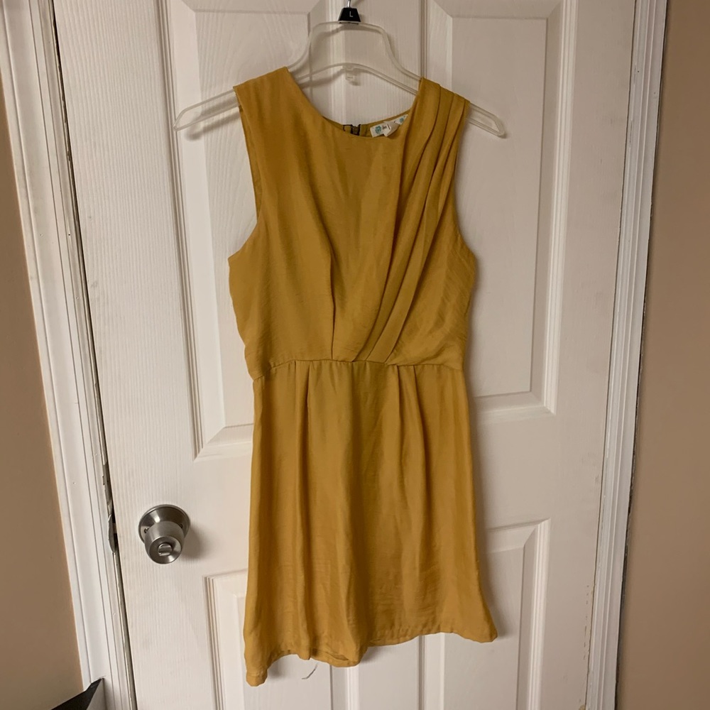 Yellow dress